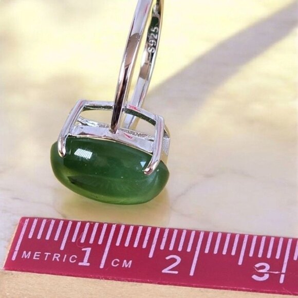 925 Sterling Silver Ring with Natural Jade 10x13mm Gemstone - Picture 5 of 10